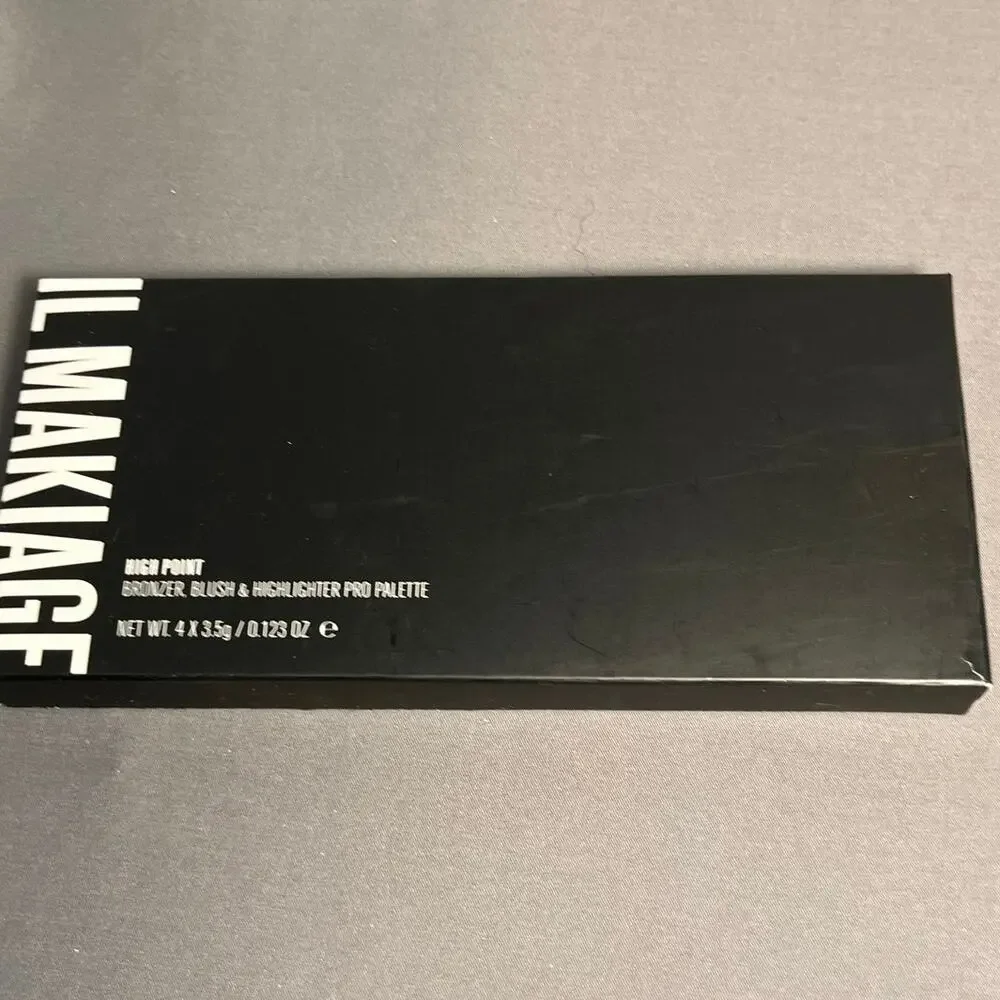 IL Makiage High Point Bronzer‎ Blush Highlighter Light Palette